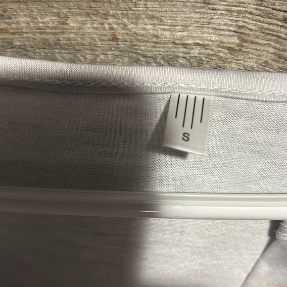 NWT Butterfly 3/4 sleeve shirt - Picture 4 of 11